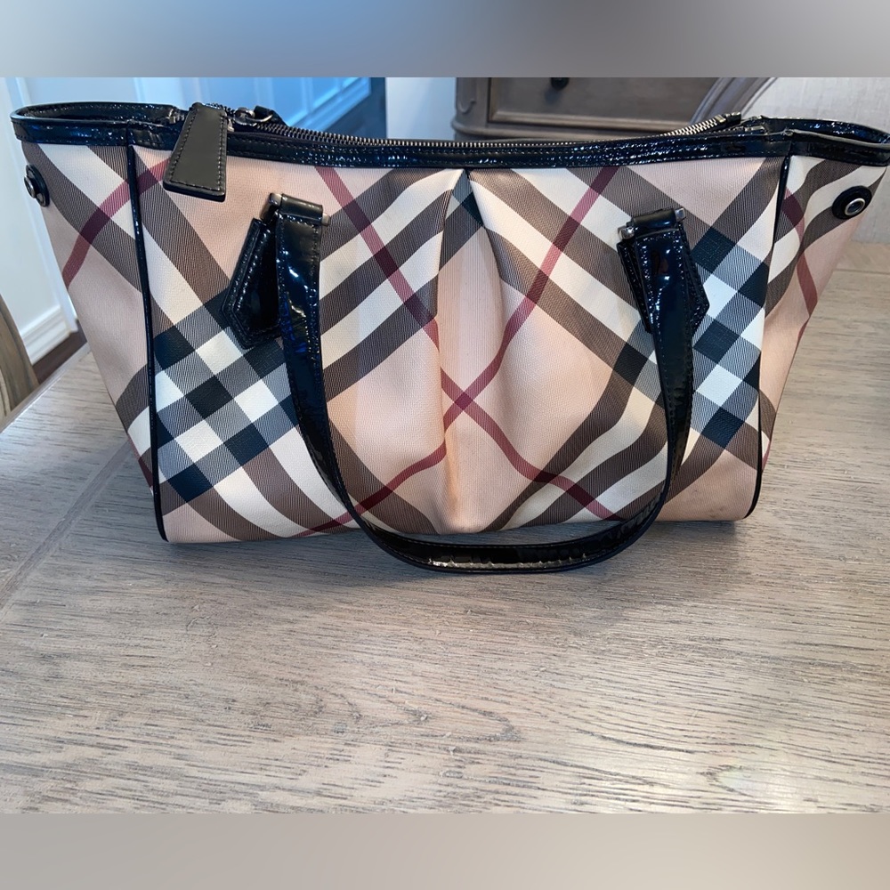 Burberry Supernova Check Melbury Tote Black patent leather trim shoulder straps